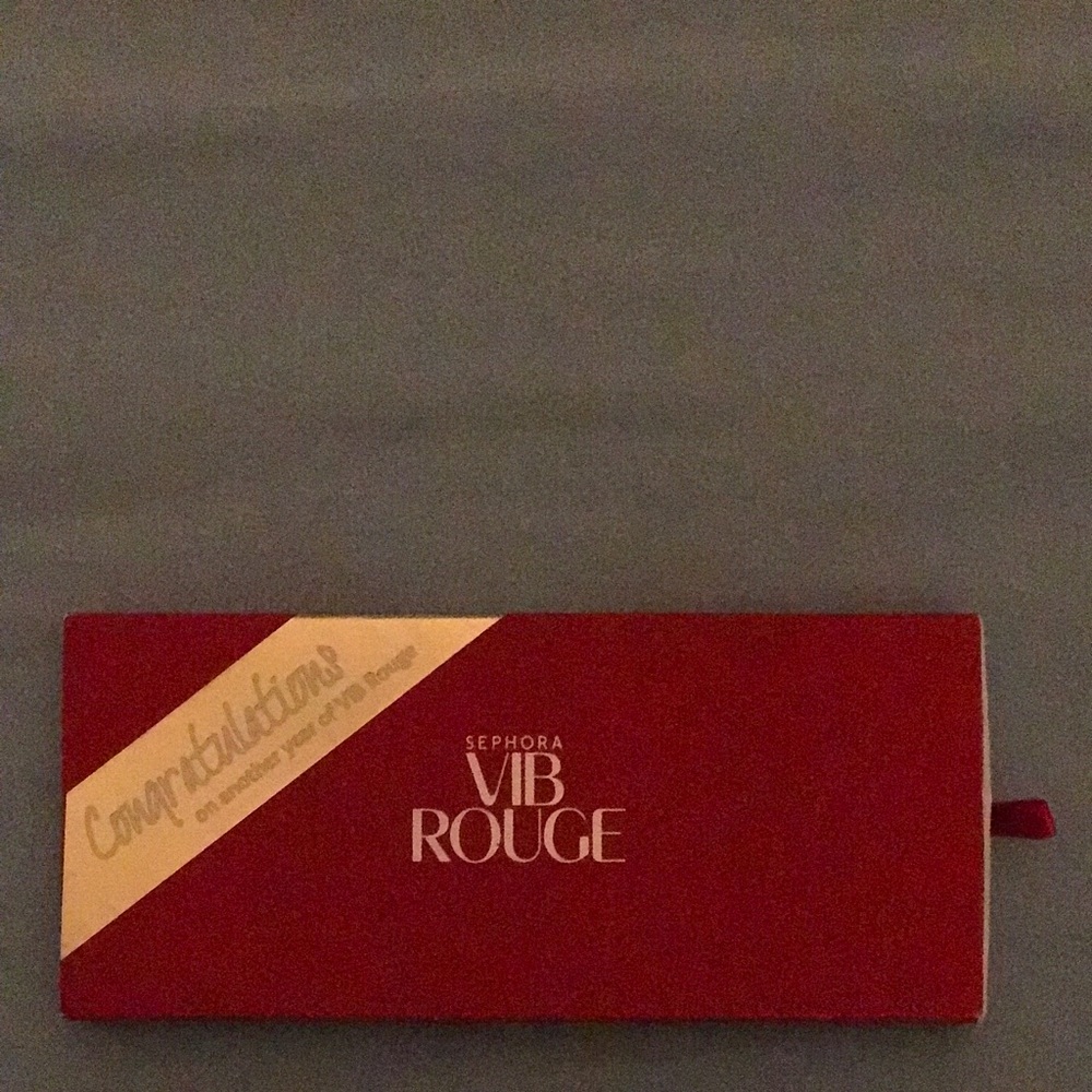 BNIB VIB ROUGE blush!
