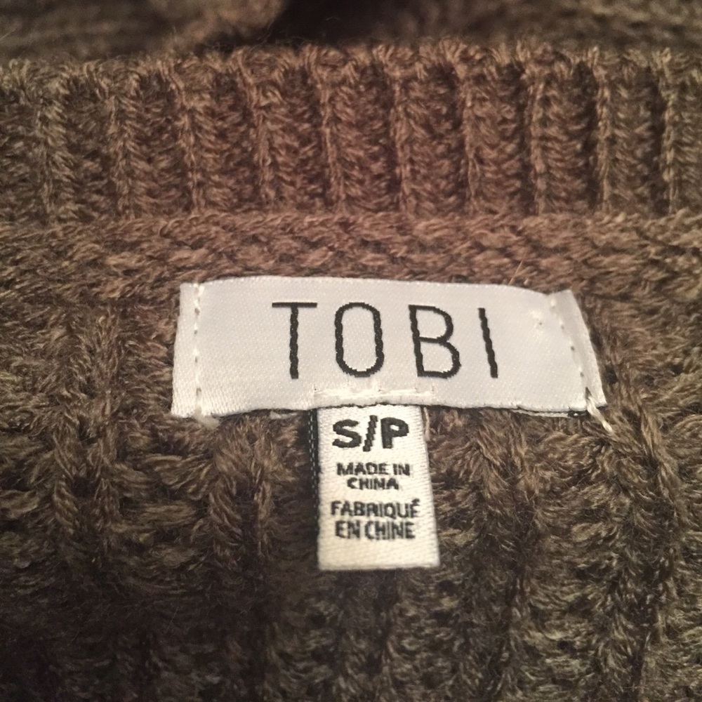 Cable knit sweater - Picture 7 of 7