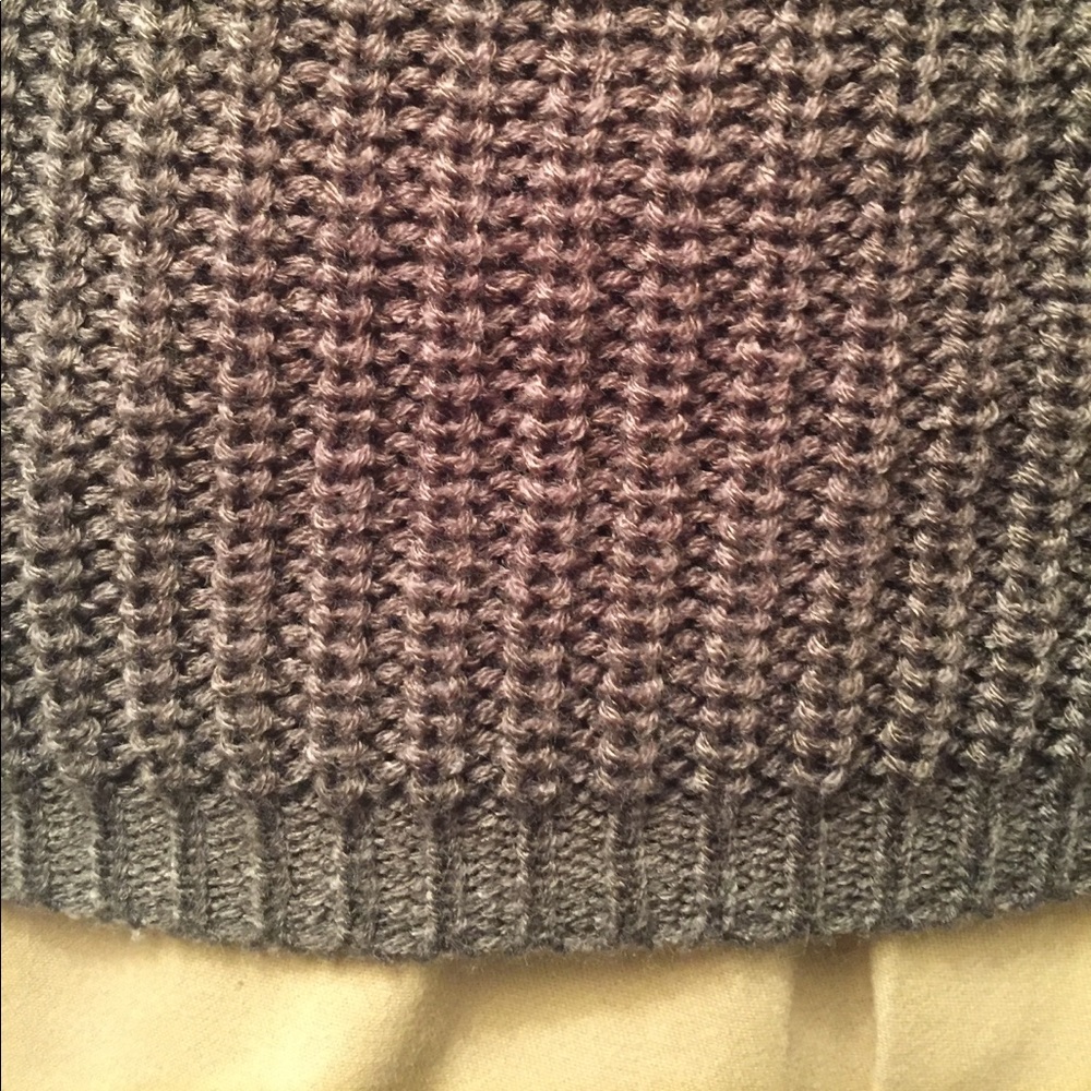 Cable knit sweater - Picture 6 of 7