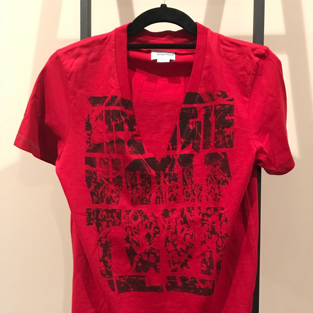 Energie - Vneck Red short sleeve top