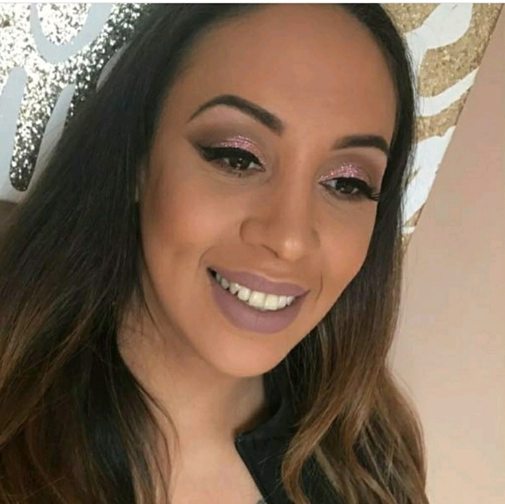 Meet your Posher, Jasmine