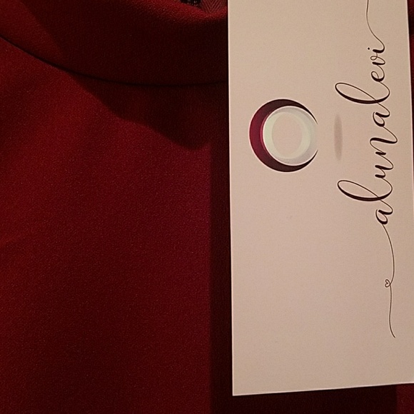 Final Sale! LRMD Bell Sleeve - NWT - Picture 2 of 4