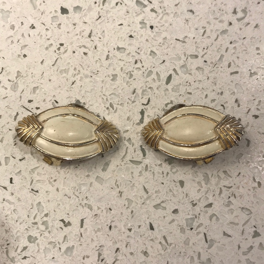 Vintage Earring Bundle - Clip ons - Picture 7 of 7
