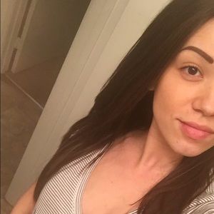 Meet your Posher, Shaina