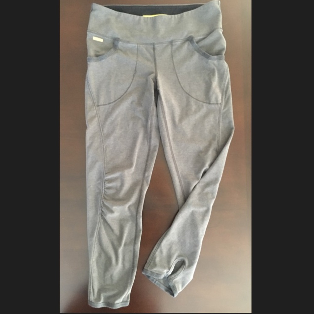 Lolë cropped workout/athleisure leggings