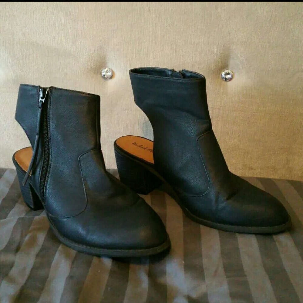 Michael Antonio open heel booties
