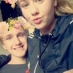 Meet your Posher, Izak