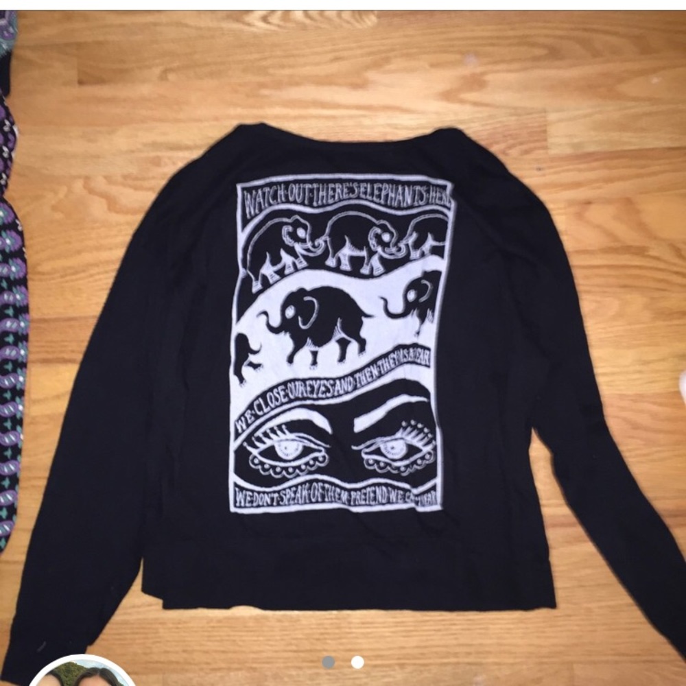 Brandy Melville elephant long sleeve