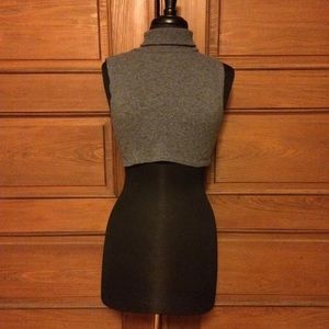 Turtlenecked Undershirt