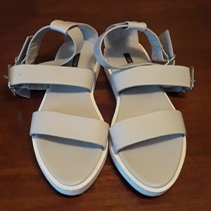 🎀Forever 21 sandals