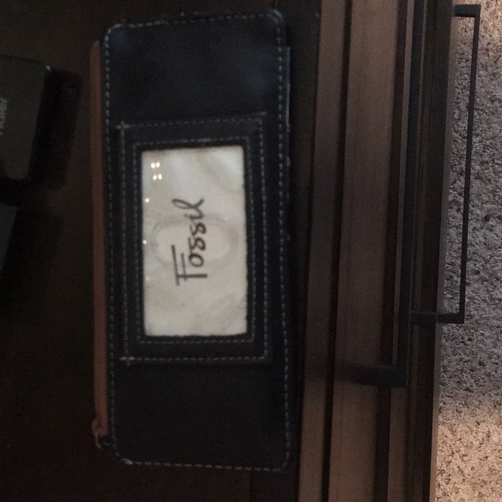 Fossil wallet