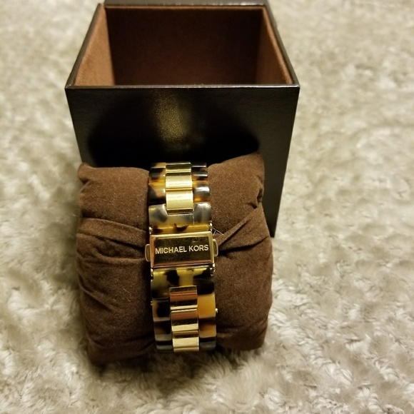 Michael Kors Gold and Tortoise Shell Womens Watch main image 8