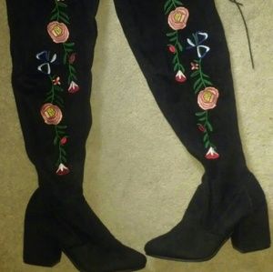 Womens flower zip up thigh boots
