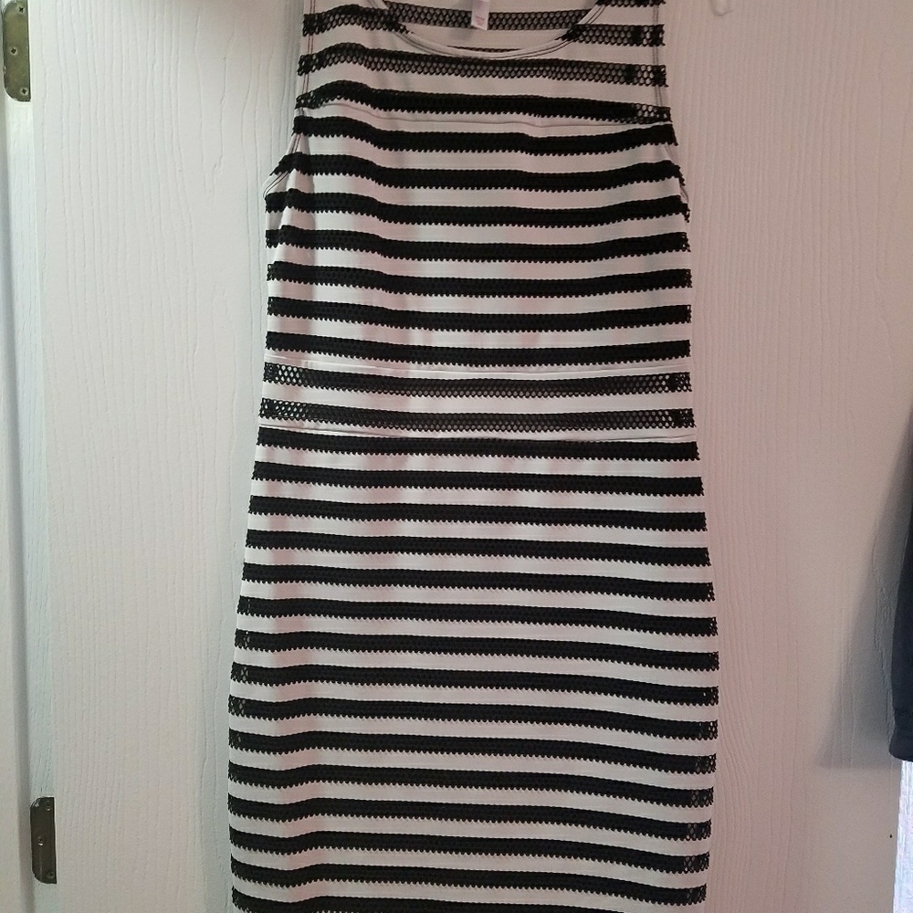 medium mesh body con dress