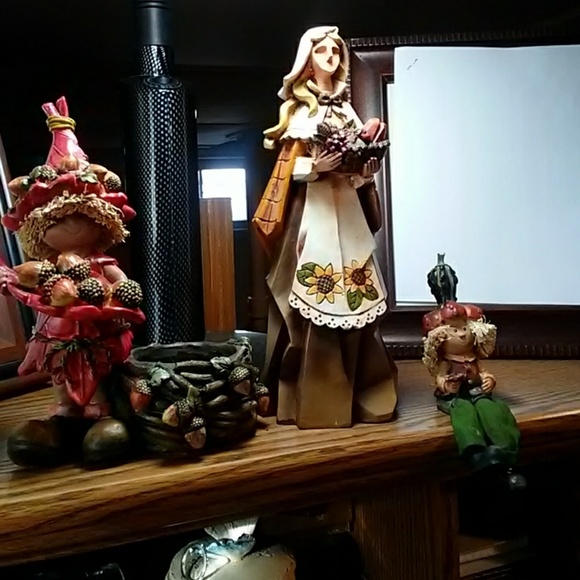 Sold SoldSold - Picture 1 of 8