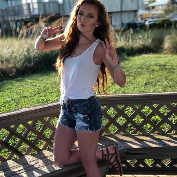 Meet your Posher, Logan - Picture 1 of 1