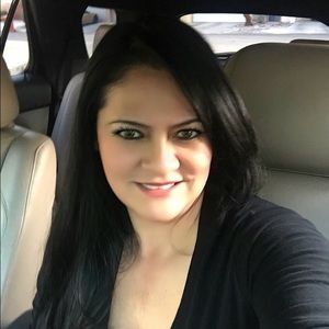 Meet your Posher, Alma