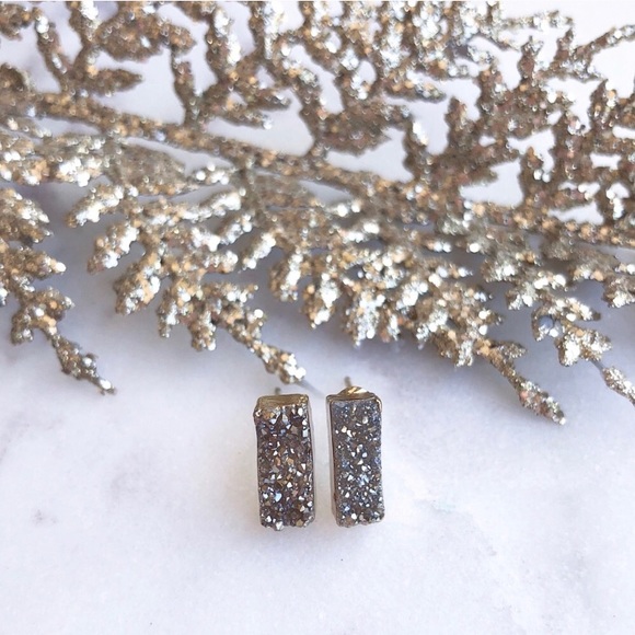 Champagne Druzy Bar Earrings - Picture 5 of 5