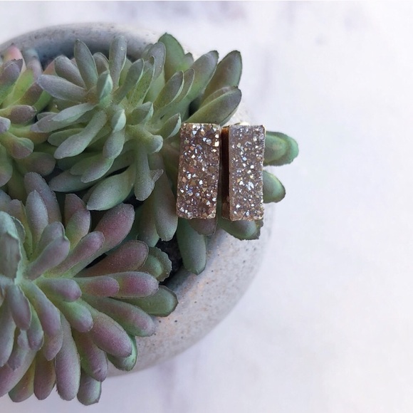 Champagne Druzy Bar Earrings - Picture 1 of 5