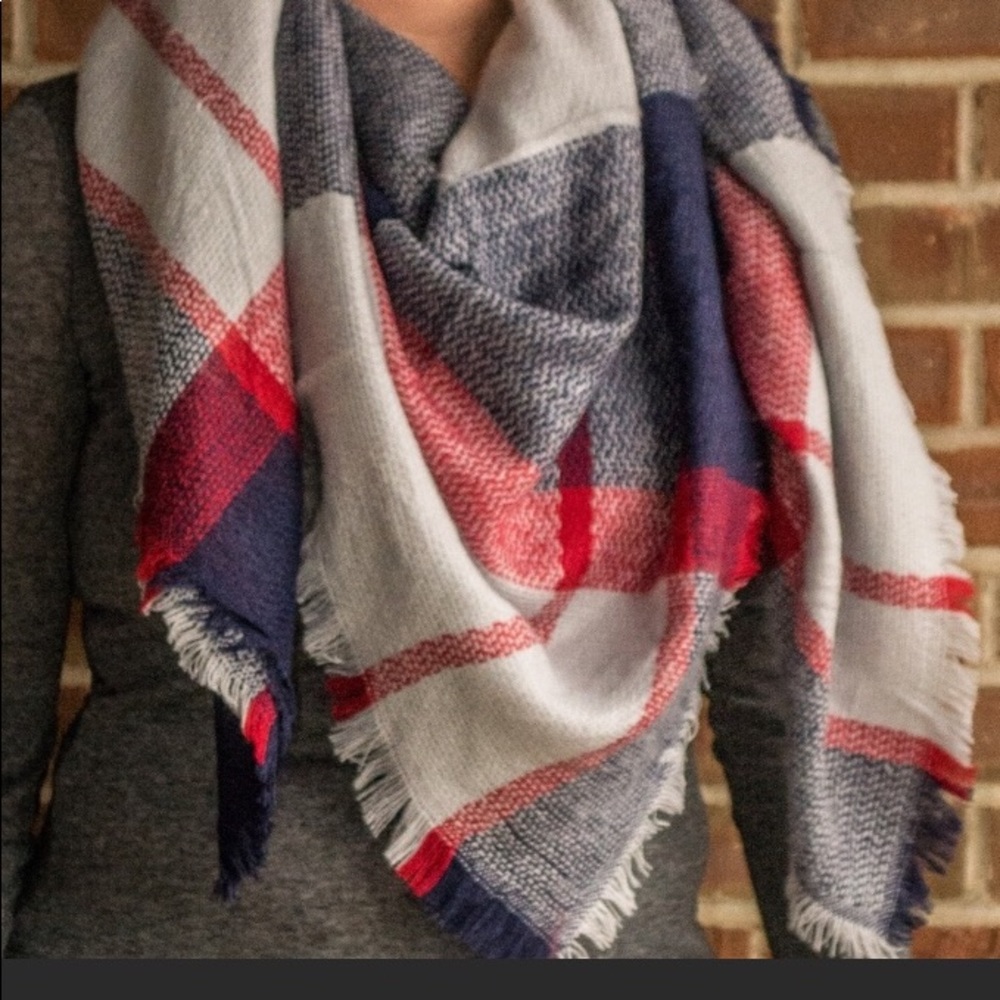BLANKET SCARF❤️ - Picture 2 of 5