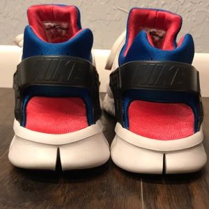 Nike free run huaraches