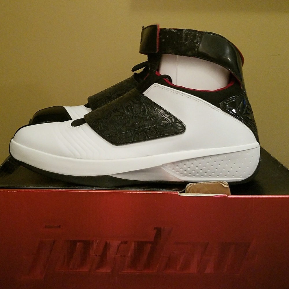 100% Authentic AIR JORDAN 20 "QUICKSTRIKE"