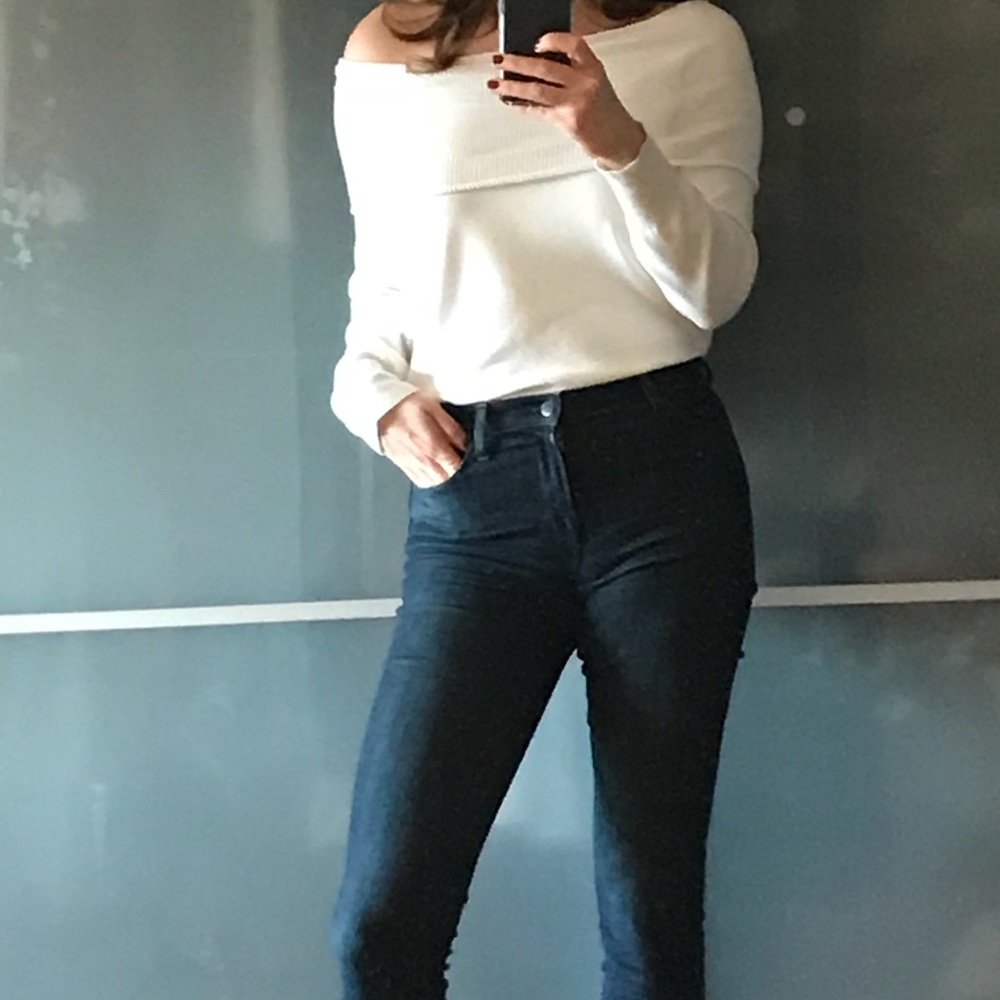 Elegant strapless top