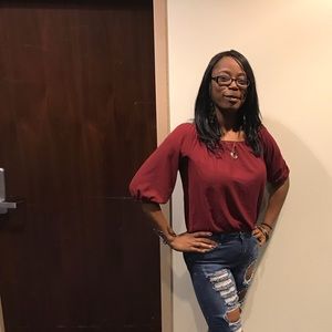 Meet your Posher, Rena