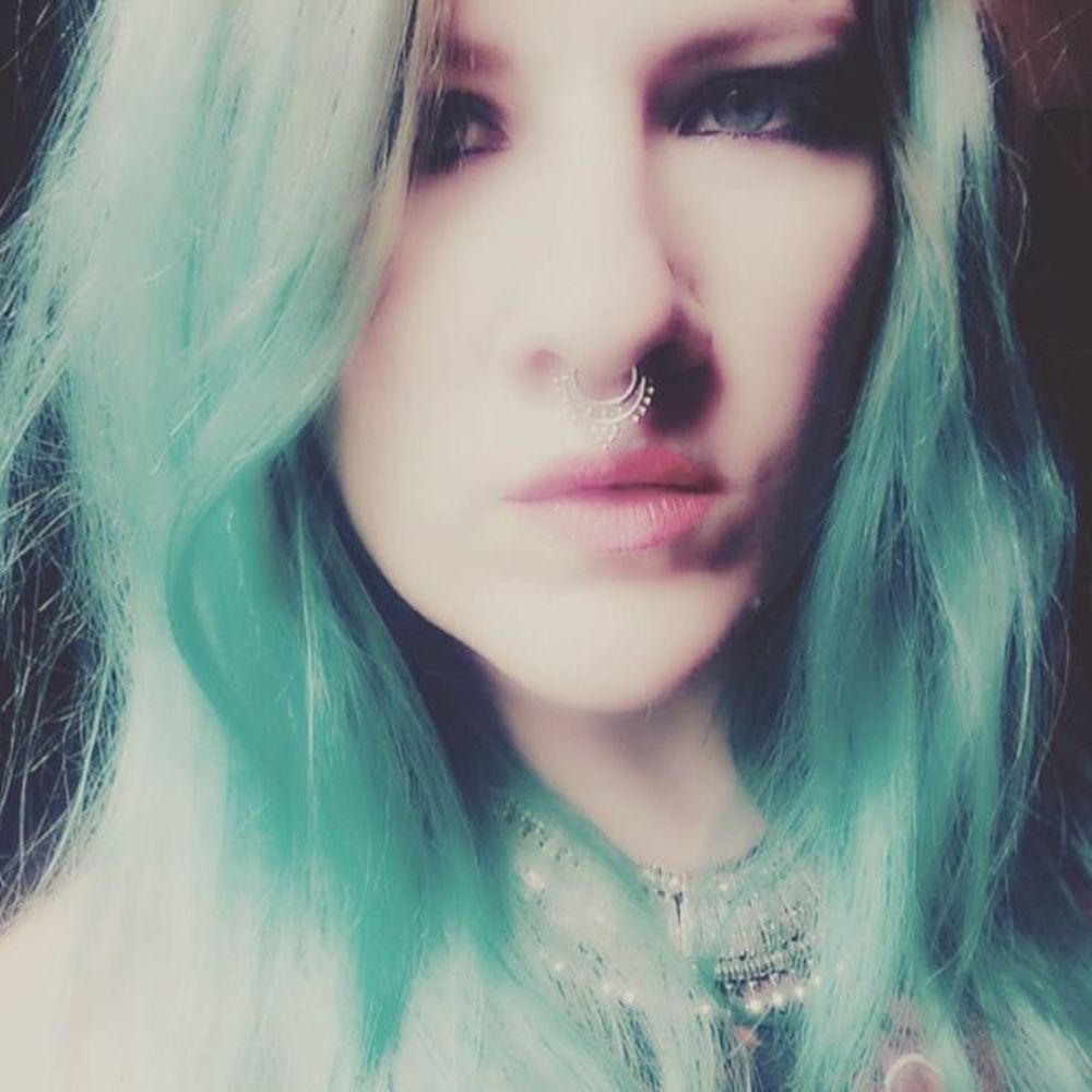 Meet your Posher, Candice