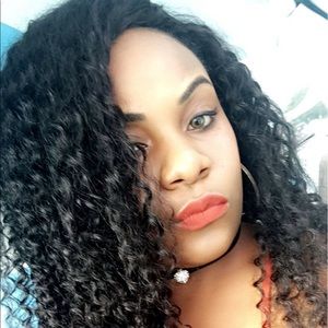 Meet your Posher, Dyniesha