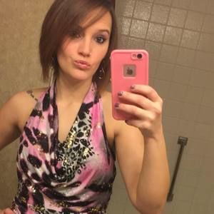 Meet your Posher, Brooke