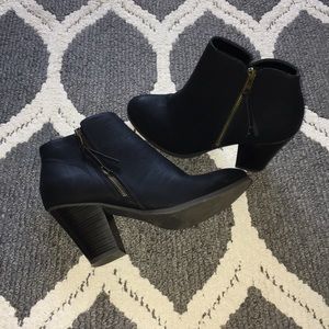Cute black booties, only worn once!