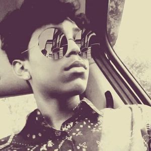 Meet your Posher, Elijah