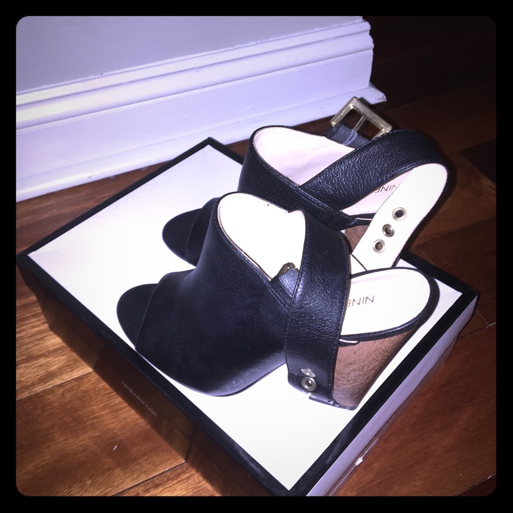 Black Nine West Orlando Mules ‼️‼️‼️