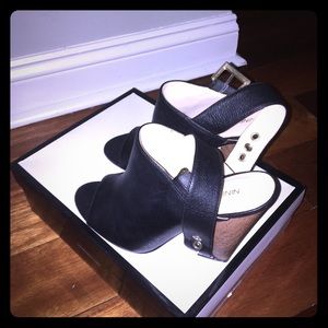 Black Nine West Orlando Mules ‼️‼️‼️