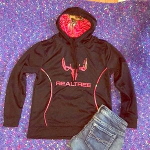 Realtree sweater. New without tags