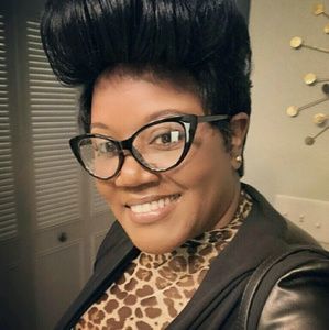 Meet your Posher, Lashonda