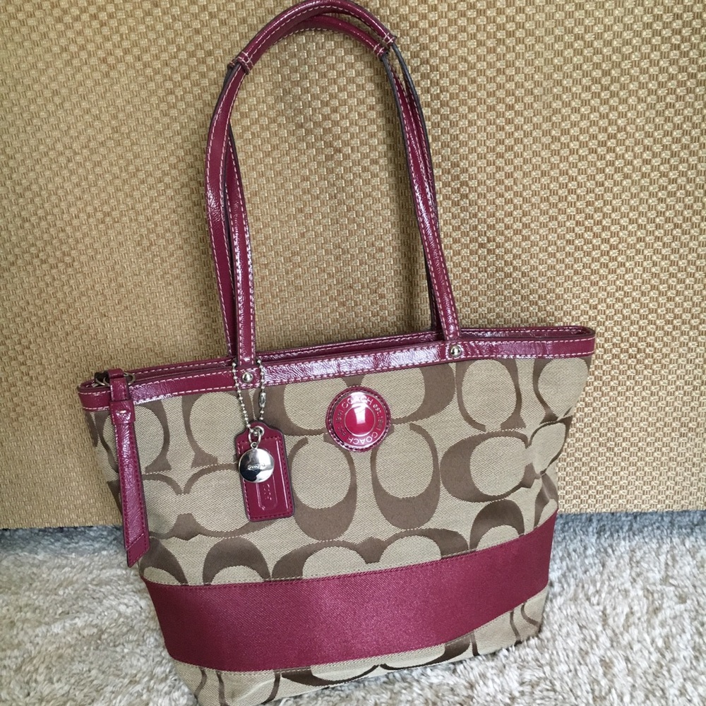 Coach Signature Stripe in Berry (LIKE NEW)