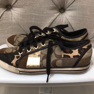 Coach women’s shoes 7.5M