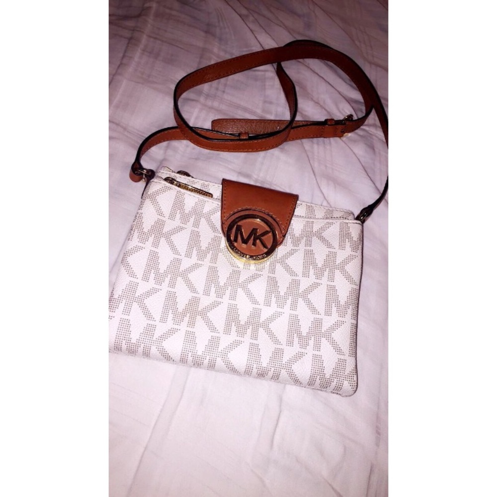 Michael kors shoulder bag