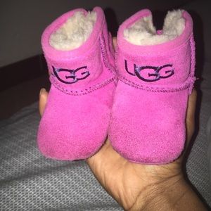 UGGS