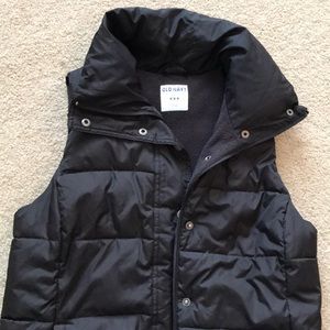 Black Old Navy puffy vest