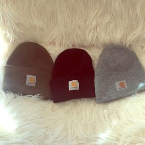 3 Carhartt hats for $22