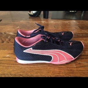 Puma sneakers - size 8 - fit 7.5