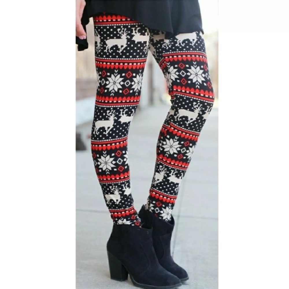3/$25💓NWT Infinity Raine Reindeer leggings OS