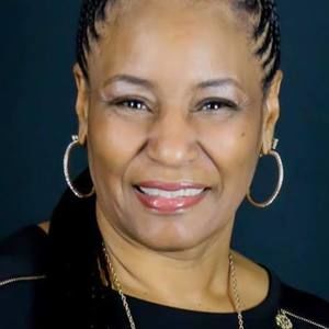 Meet your Posher, Helen