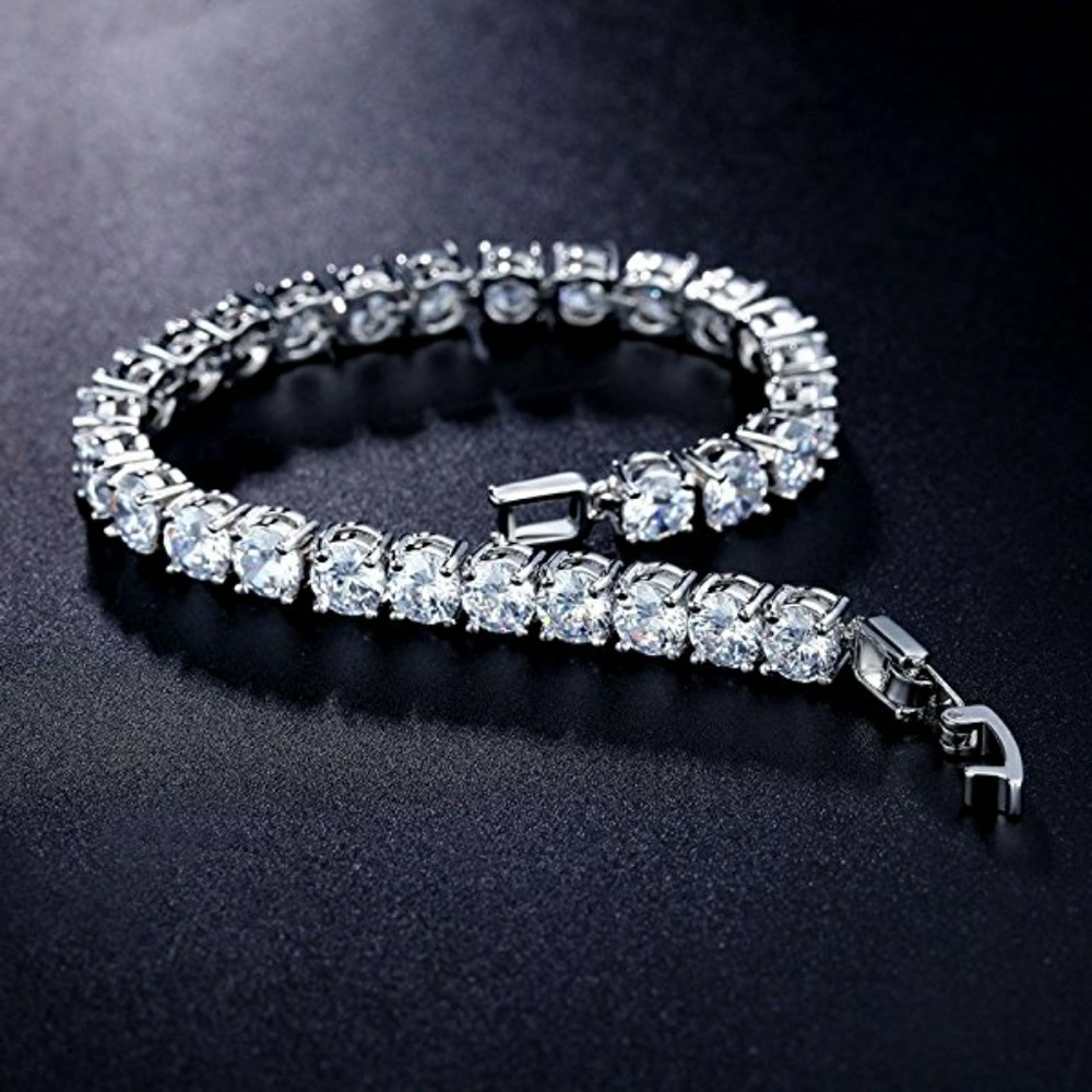 Elegant Bracelete! - Picture 2 of 3