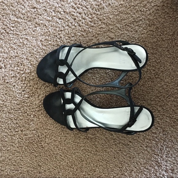 Stuart Weitzman - Picture 3 of 5