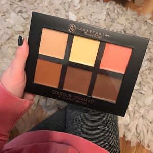 Anastasia Beverly Hills contour cream kit (medium)