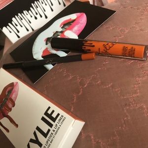 BRAND NEW Kylie lip kit -  pumpkin